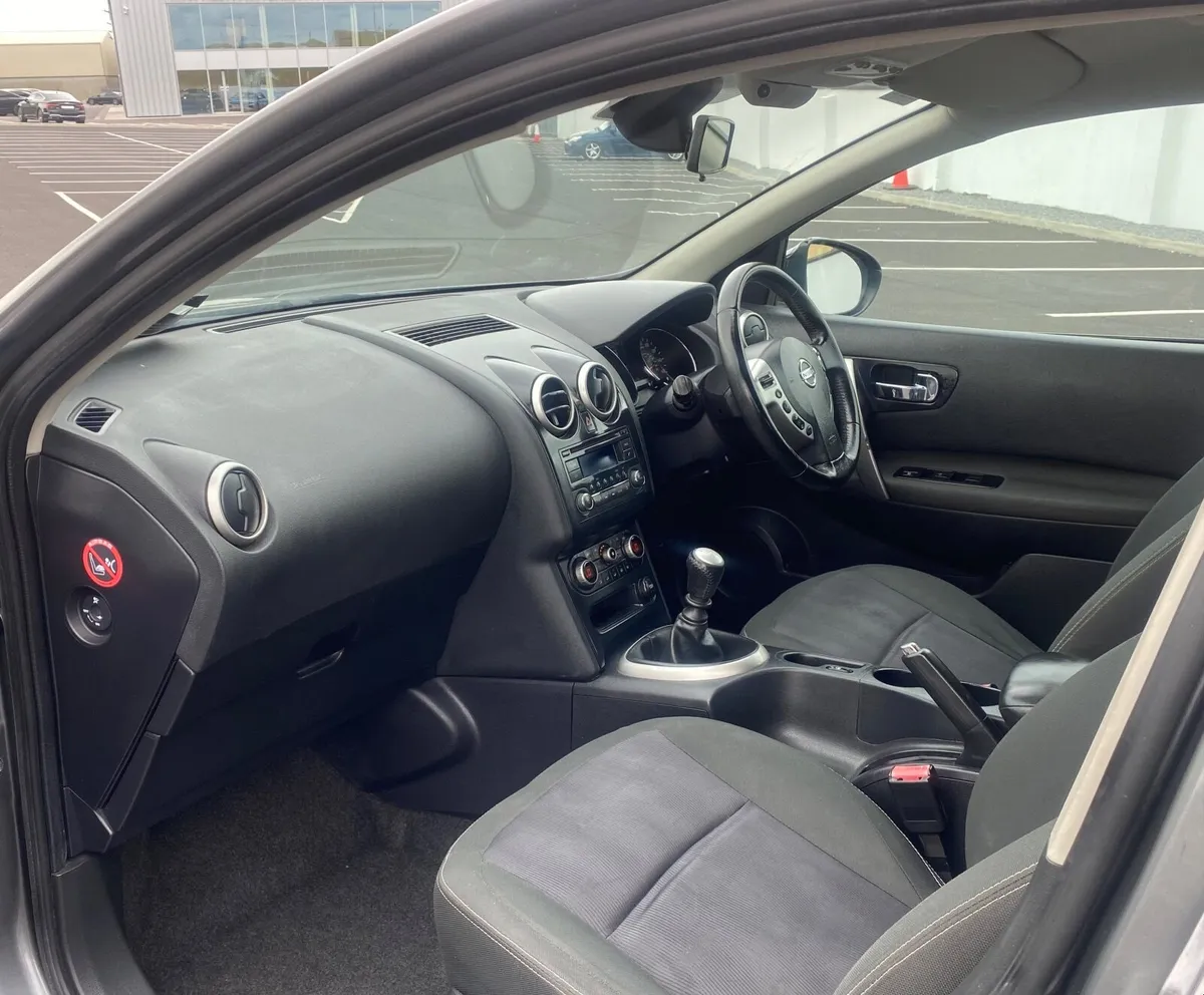 12 Nissan QASHQAI Diesel. Tax 11.25. - Image 1