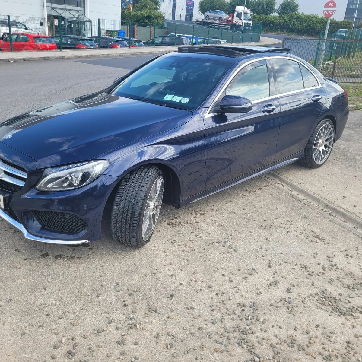 MERCEDES C220D AMG PREMIUM PLUS /PANORAMIC SUNROOF - Image 4