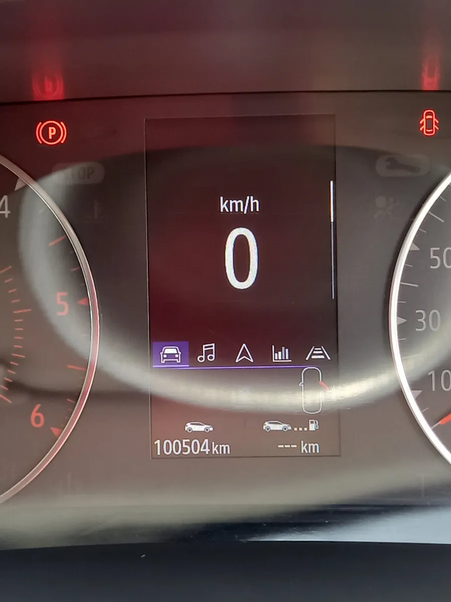 2021 Renault Captur 1.5 Diesel - Image 2