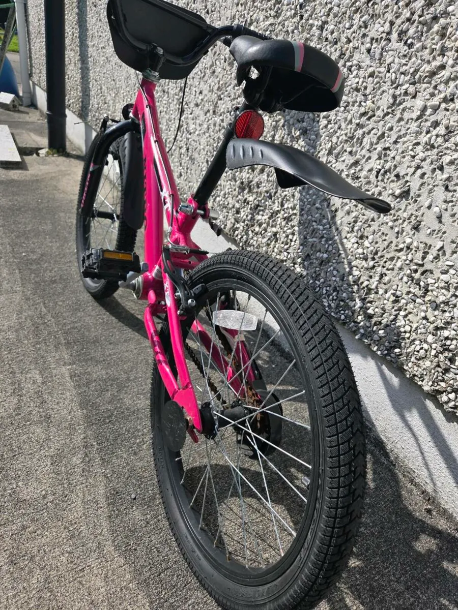 A pink bike brand new perfect condition - Image 2