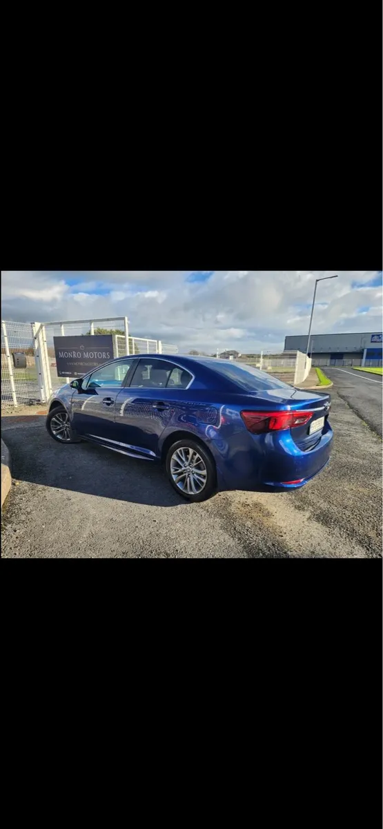 2015 Toyota Avensis  1.6d4d Luna Navi - Image 2