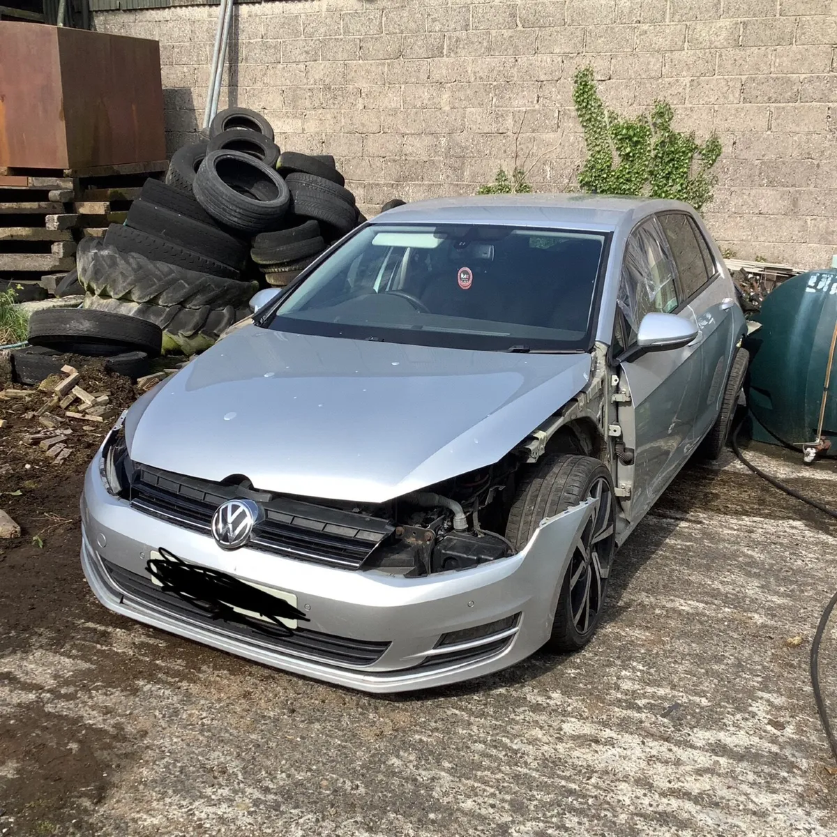 Volkswagen Golf gt tdi 2.0 diesel 6 speed breaking - Image 3