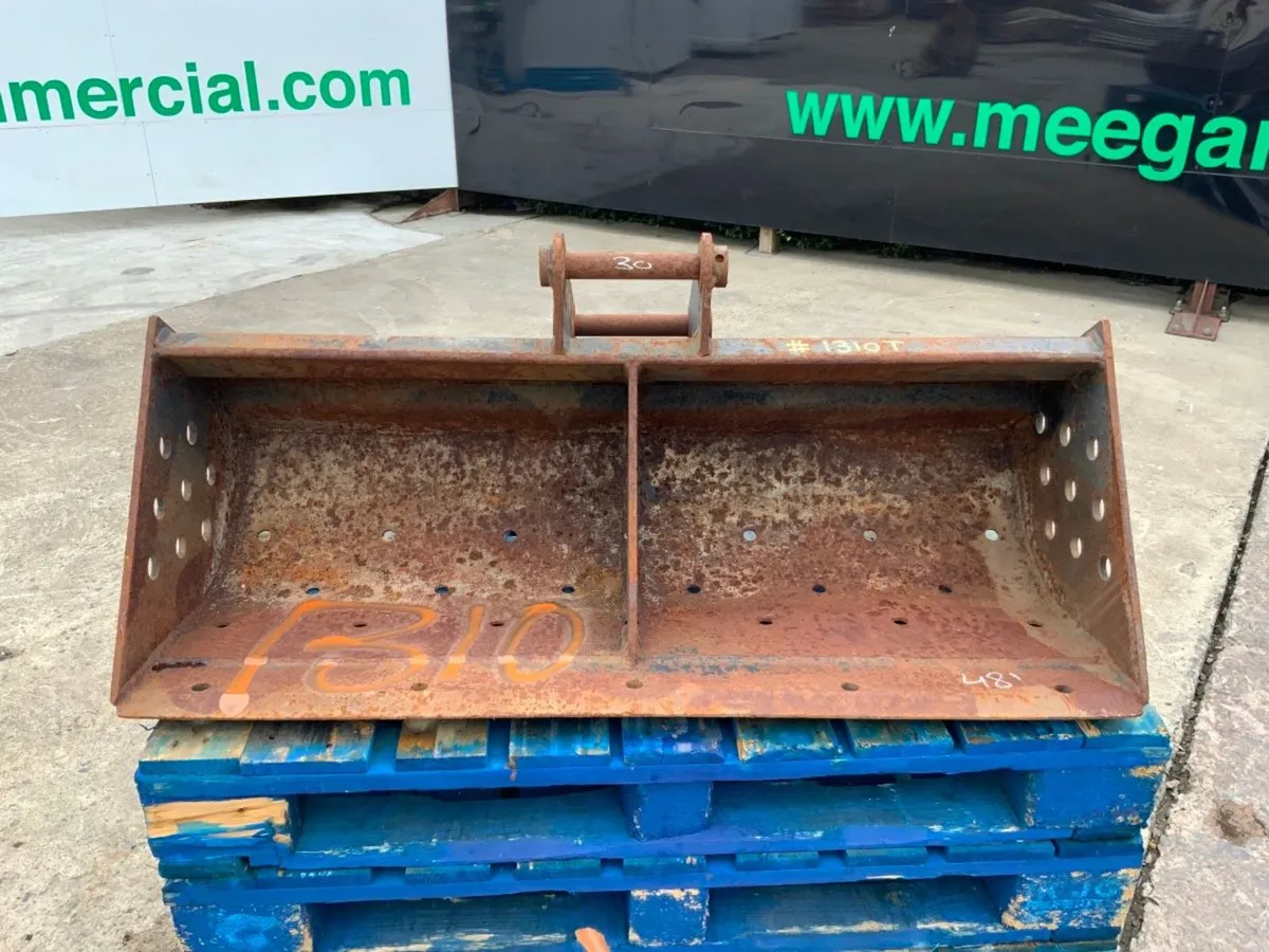 48"  JCB GRADING BUCKET.........30mm PINS.....131 - Image 3