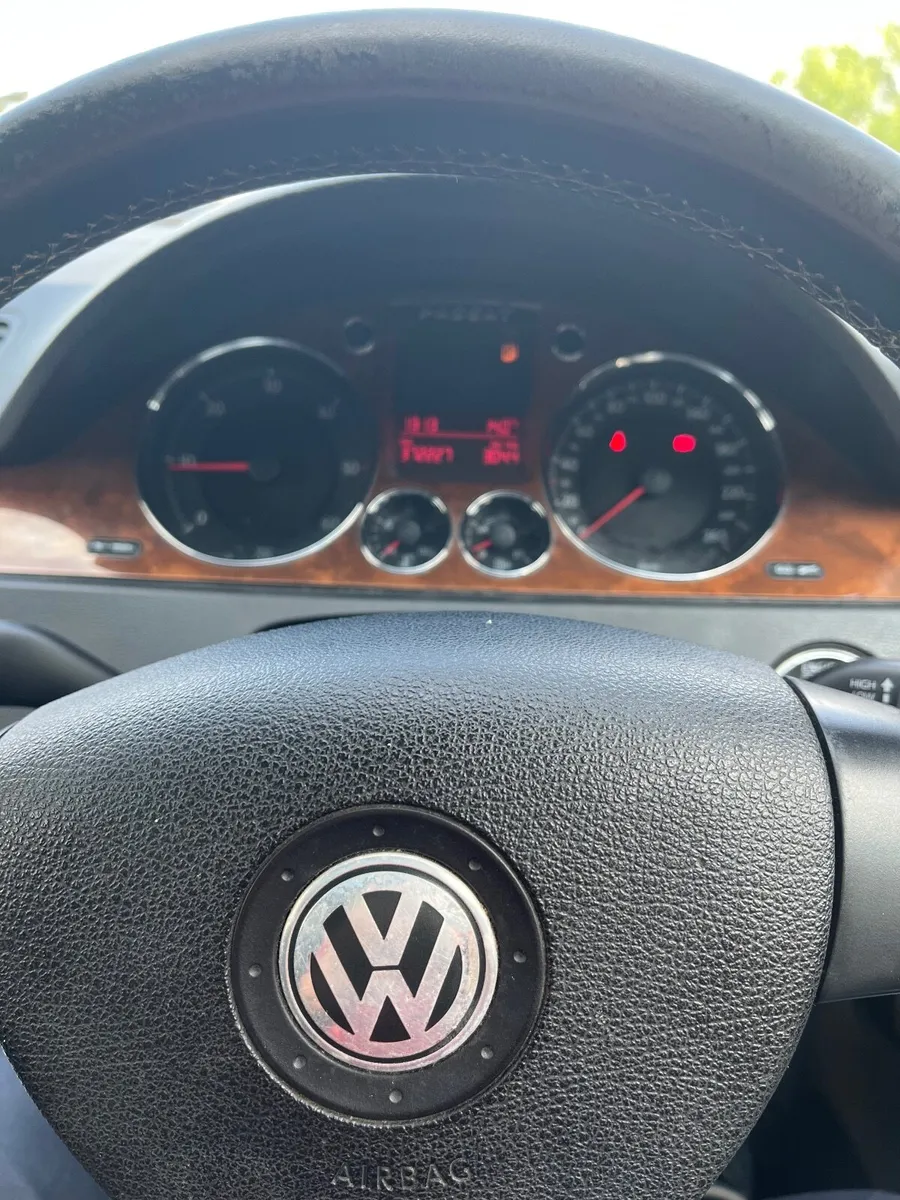 Volkswagen Passat 2008 - Image 3