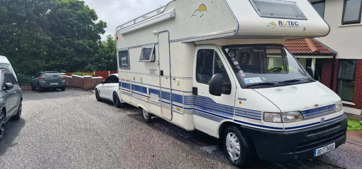Camper - Image 1