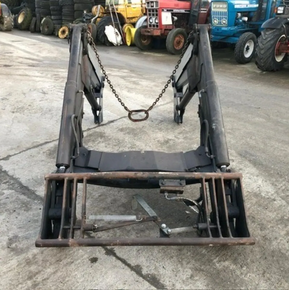 Quicke DM Q45 Loader To Fit MF JD, Valtra, Claas.. - Image 4