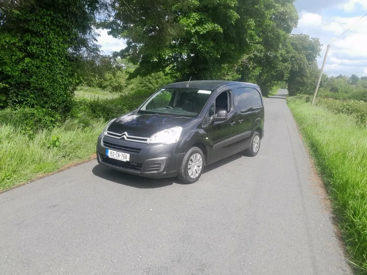 2015 Citroen Beelingo - Image 1