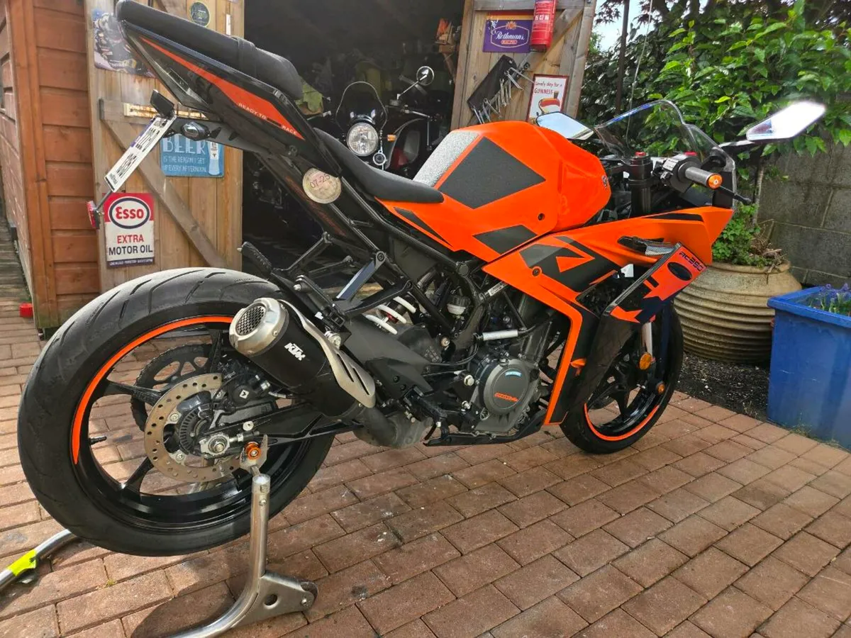 Enfield Scram, KTM390RC - Image 2