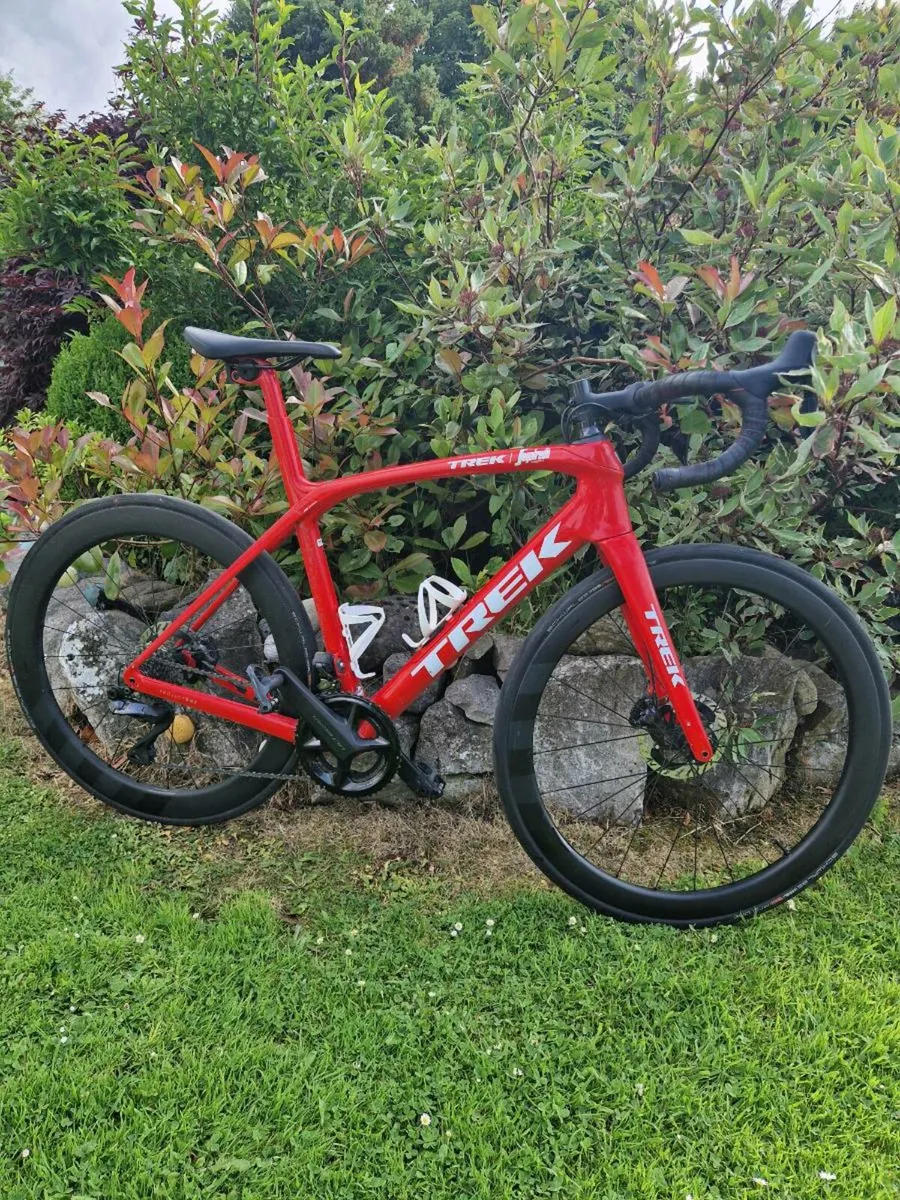 Trek Domane SLR 7 - Image 1