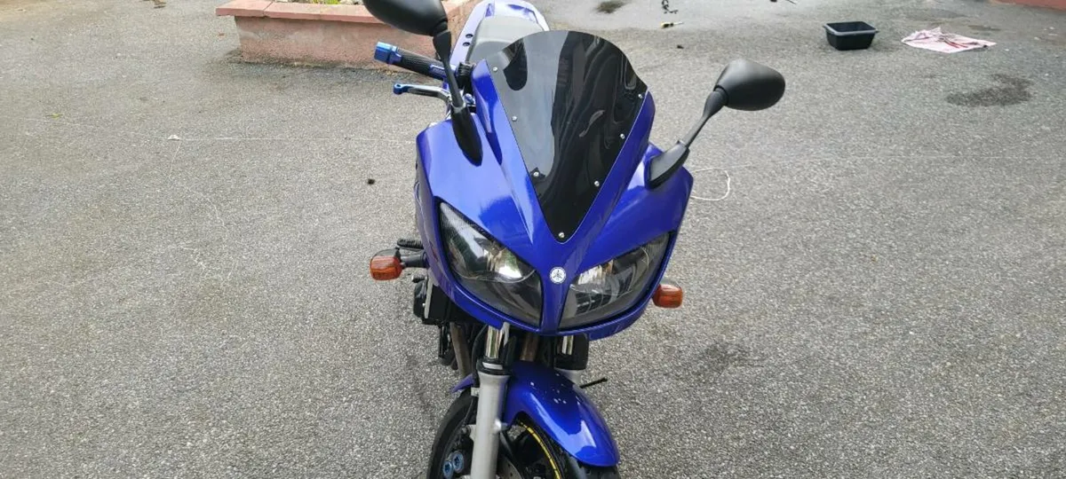 Yamaha FZ6 - Image 1