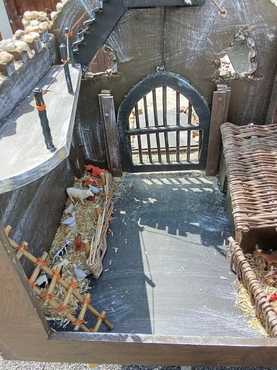Childs play Castle - Image 1