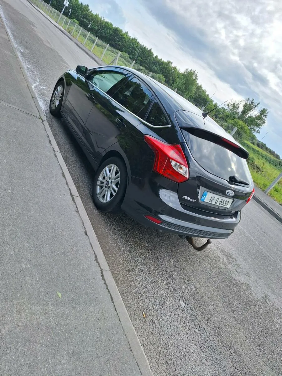2012 Ford Focus titanium - Image 3
