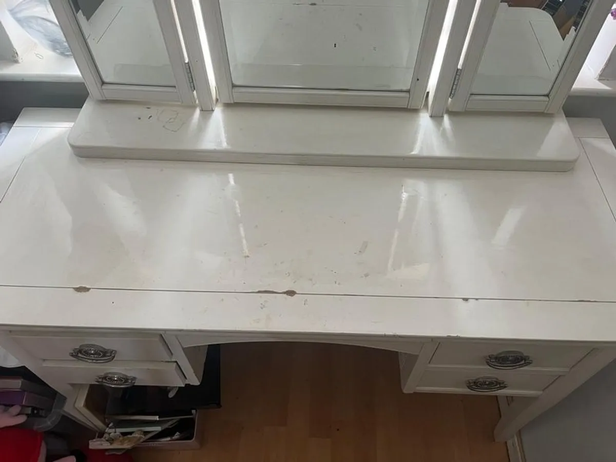 Vanity Table and Mirror - Image 4