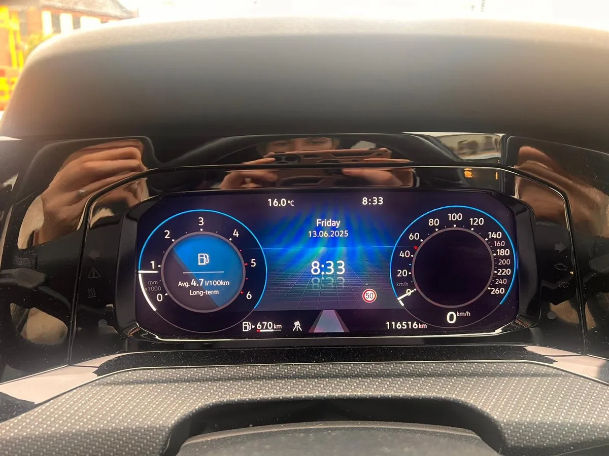 Volkswagen Golf 2021 - Image 2