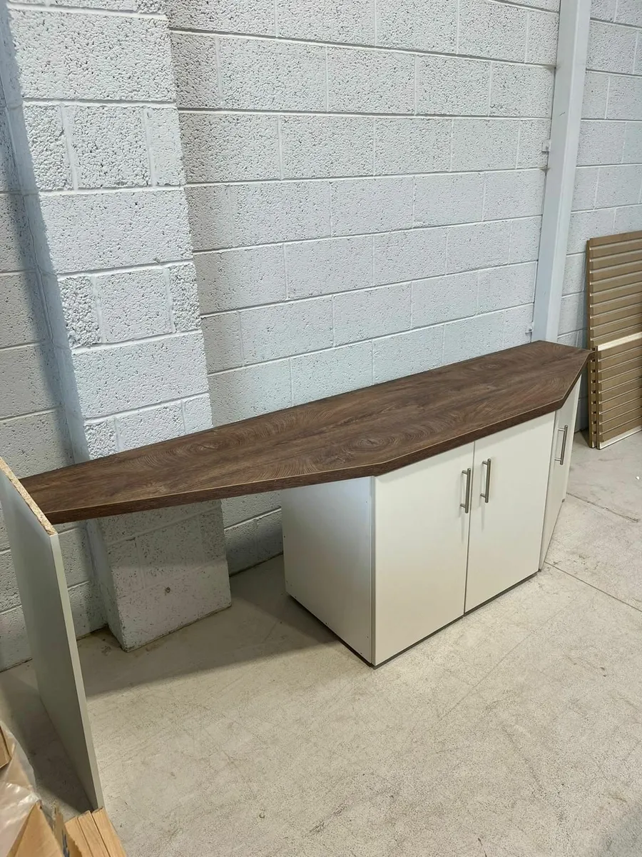 Desk - Image 2
