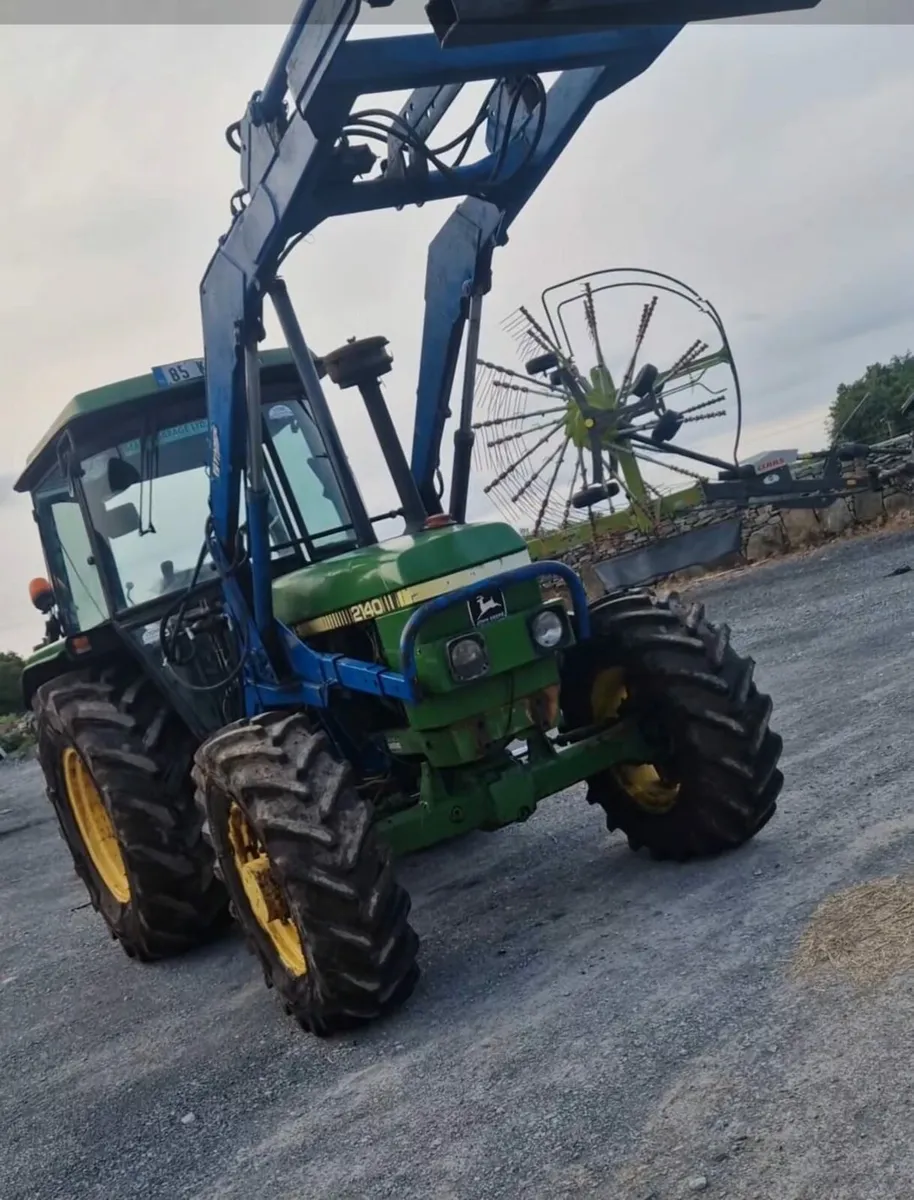 John Deere 2140 - Image 4