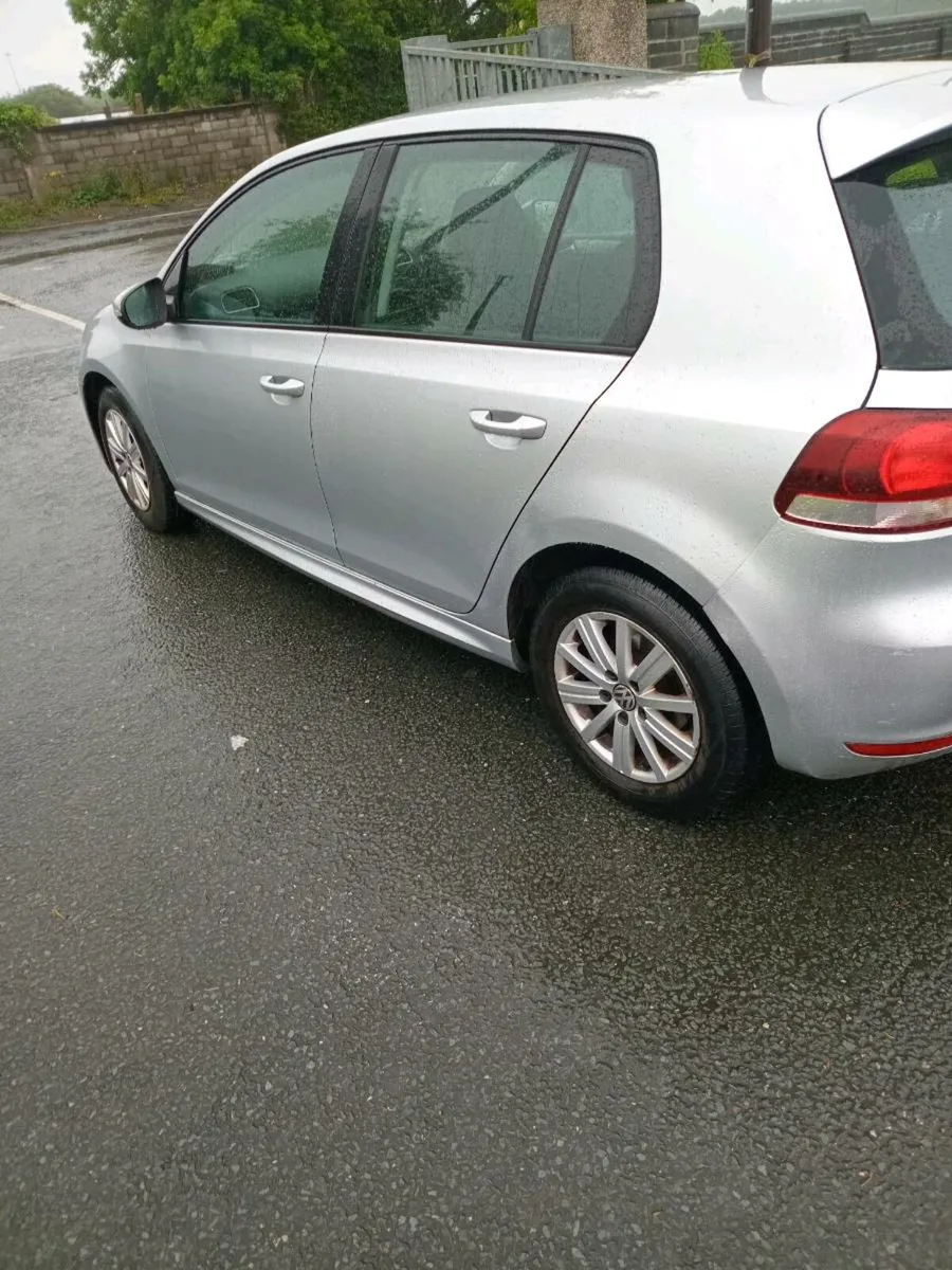 Volkswagen Golf 2012 - Image 2
