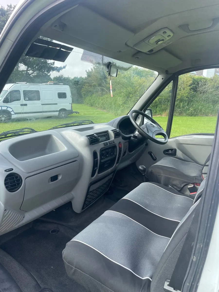 Campervan - Image 4