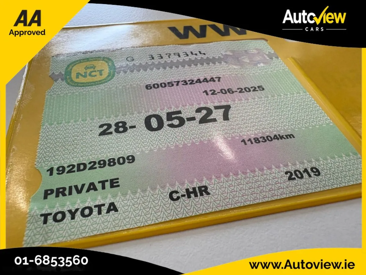 Toyota C-HR Two-tone 1.8 Self-charging Hybrid. AA - Image 2