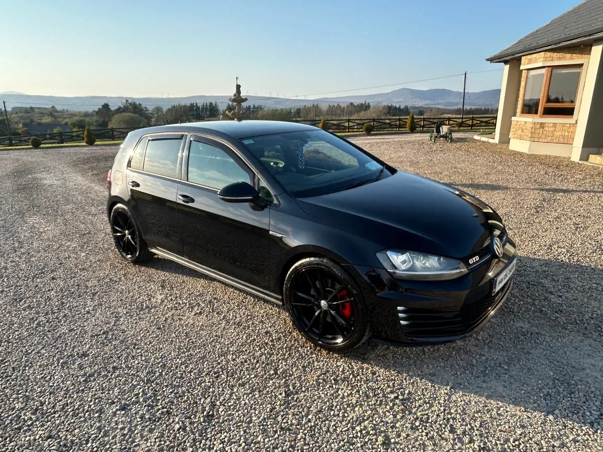 Volkswagen Golf 2014 - Image 2