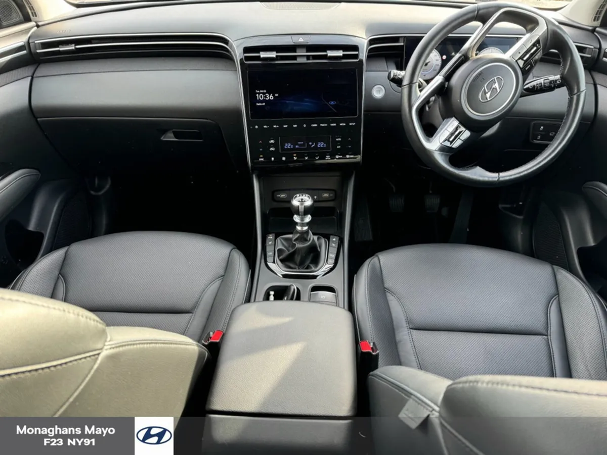 Hyundai Tucson EXECUTIVE PLUS 1.6 DIESEL 5DR - Image 3