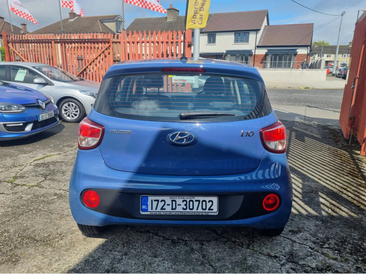 Hyundai i10 1.0 SE 66PS 5DR (NCT 11-26) - Image 4