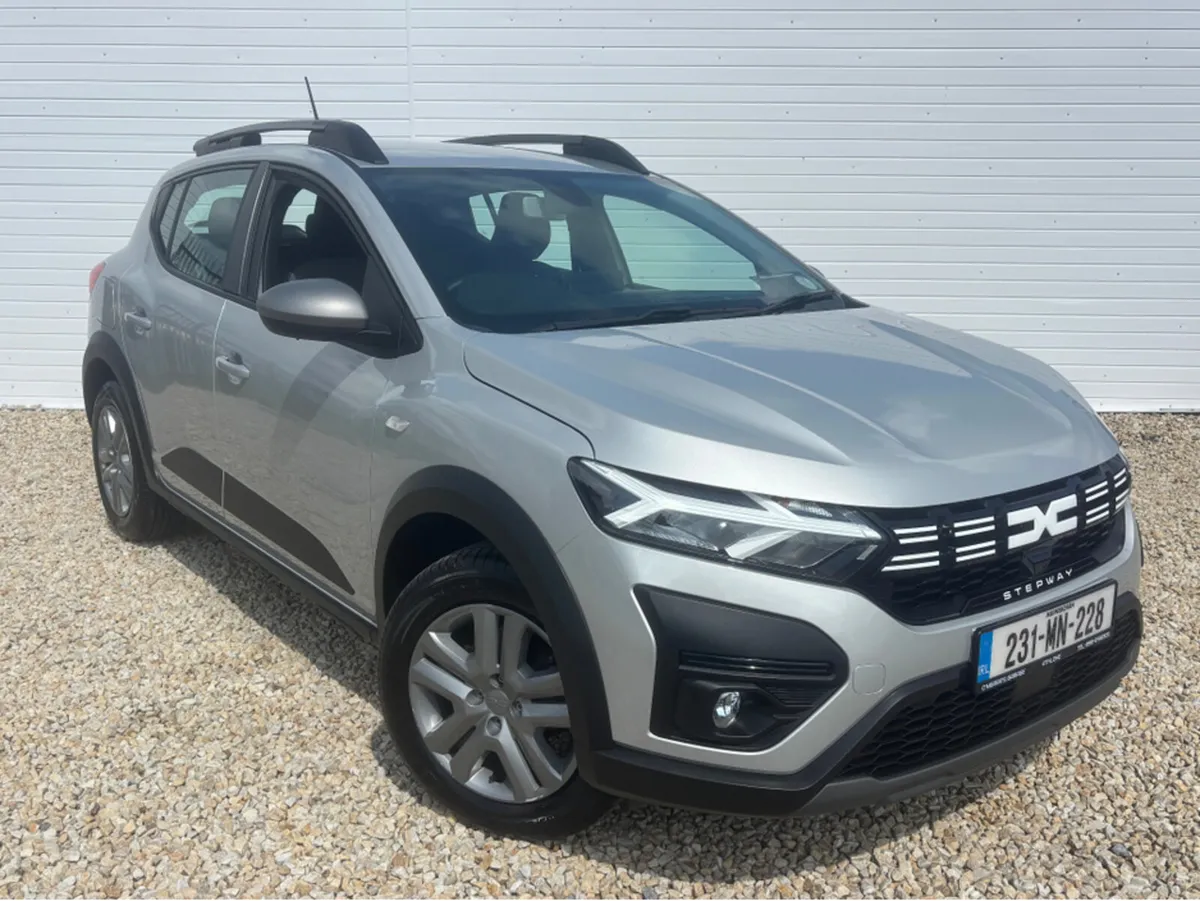 Dacia Sandero STEPWAY EXPRESSION TCE 90 NBI - Image 1