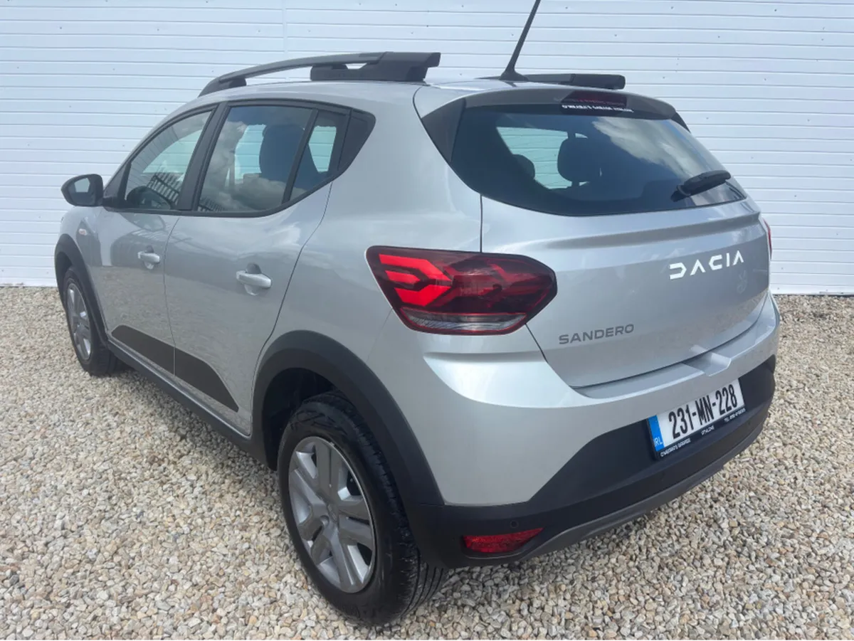 Dacia Sandero STEPWAY EXPRESSION TCE 90 NBI - Image 4