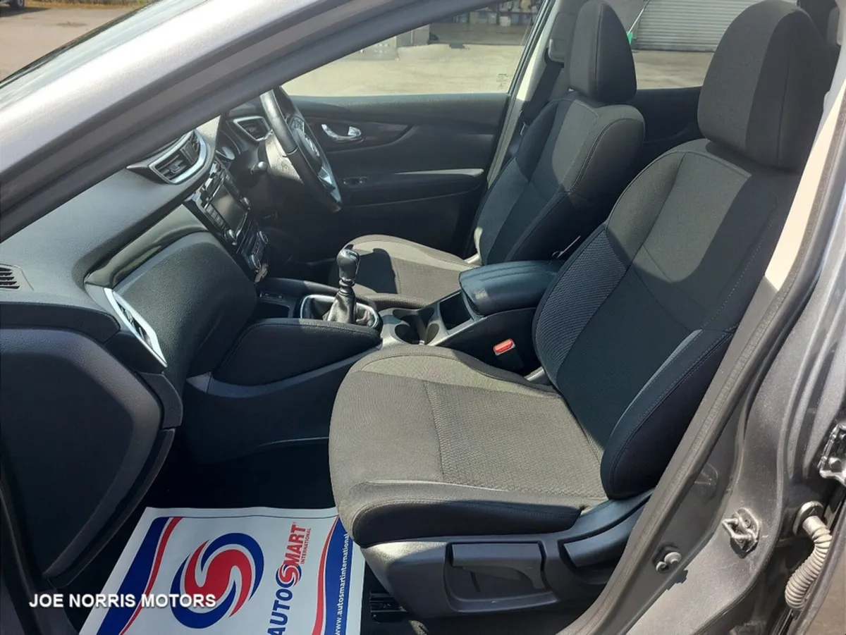 Nissan Qashqai 1.3 PET SE MY20 4DR - Image 4