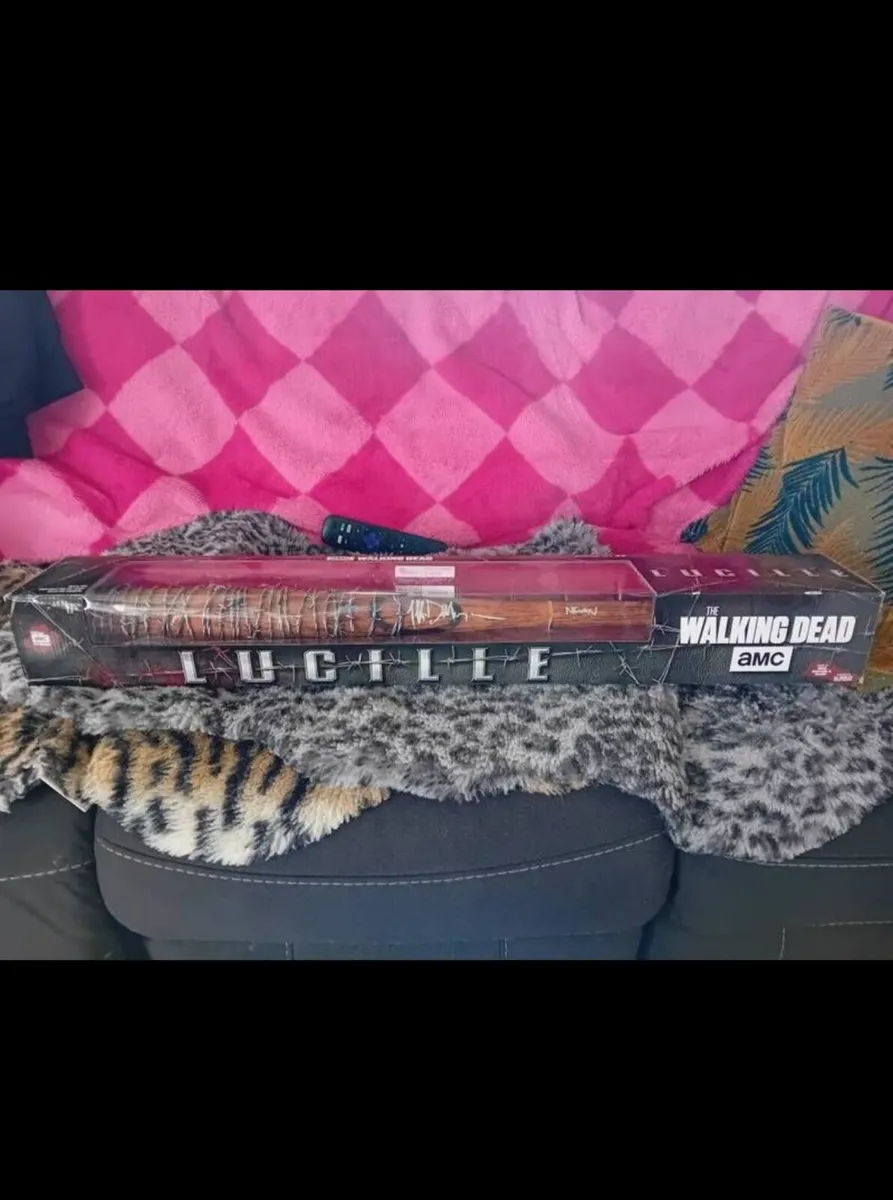 The Walking Dead Autographed Lucile - Image 4