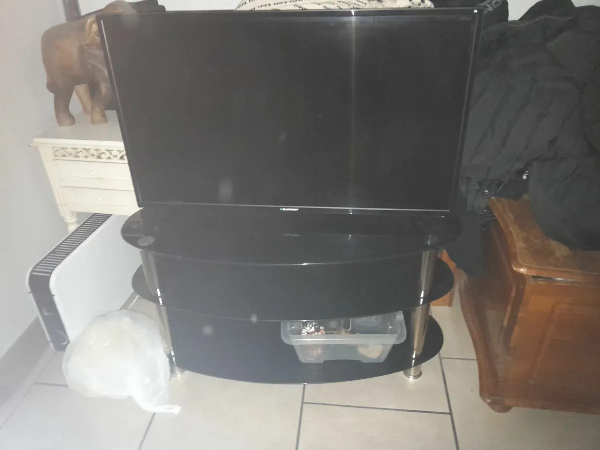 TV 40inch