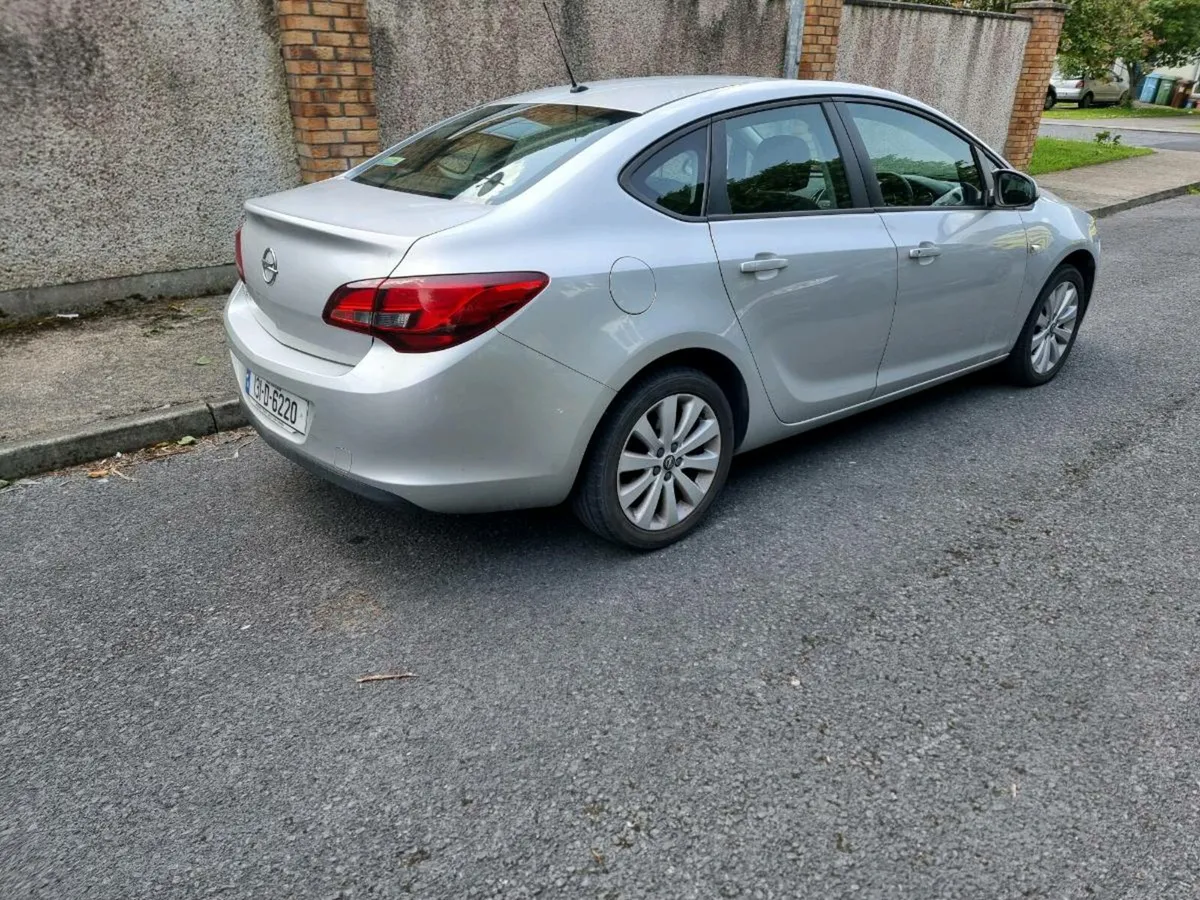 Opel Astra - Image 3