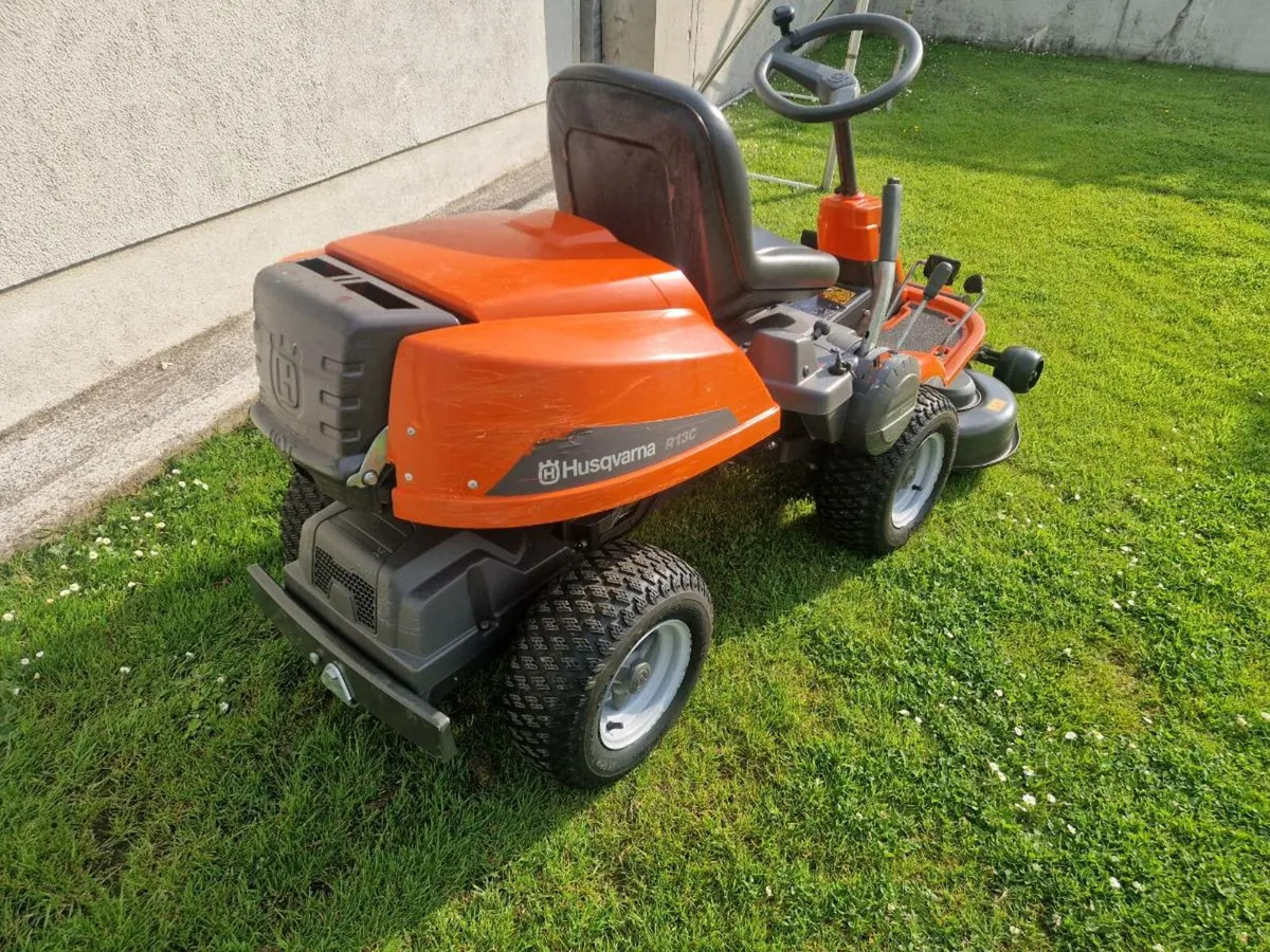 Husquvana lawnmower for sale - Image 3