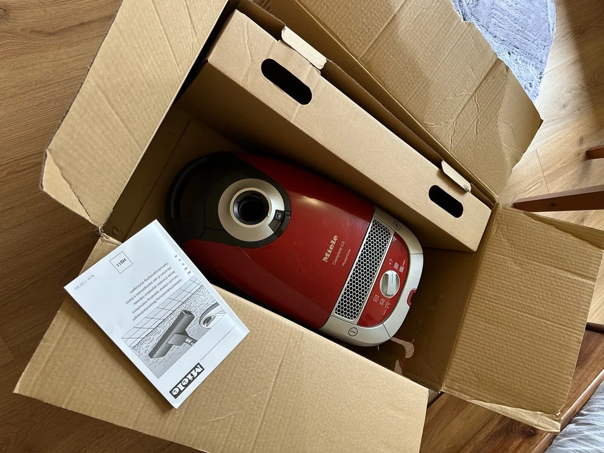 Hoover (Miele C2 Powerline) - Image 3