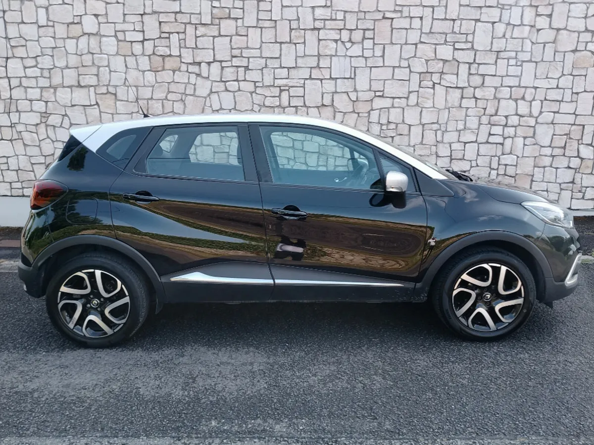 Renault Captur Dynamique NAV TCE 90 P 4DR - Image 2