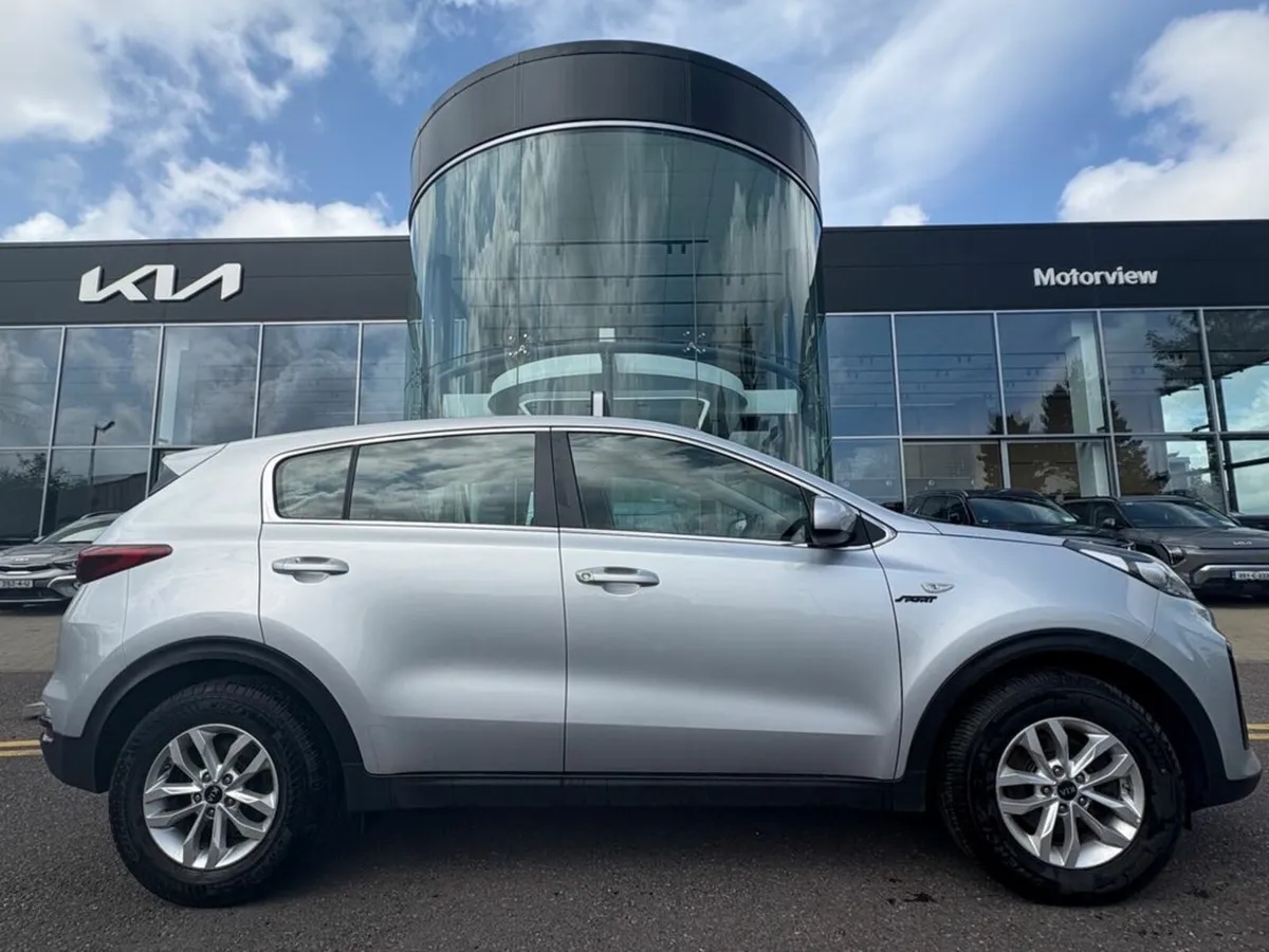 Kia Sportage Sport 1.6d Showroom Condition! Air Co - Image 1