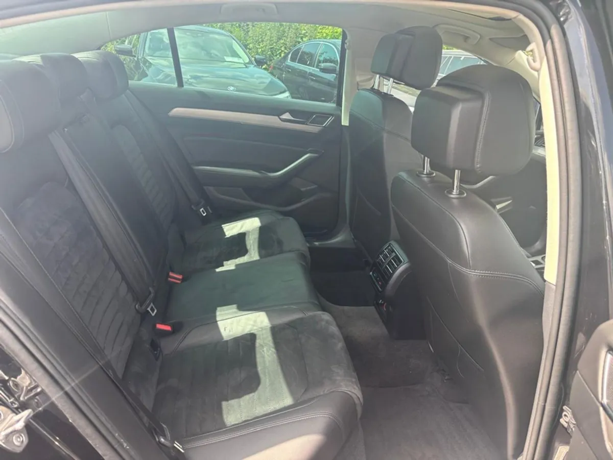 Volkswagen Passat 2.0 TDI GT Bluemotion 150PS 4DR - Image 3