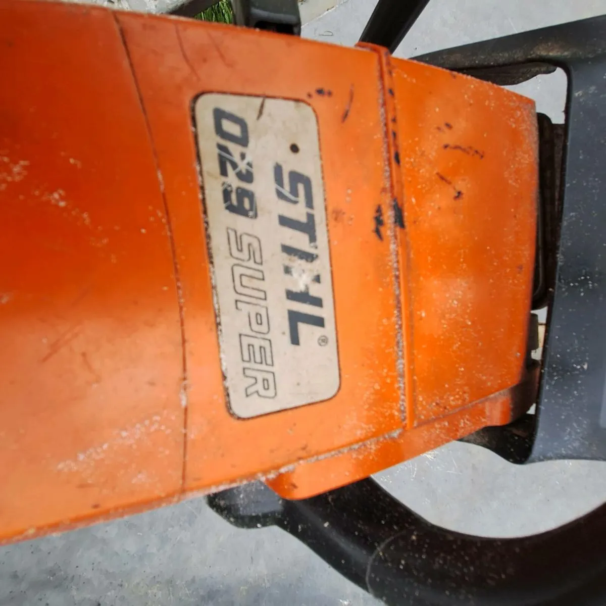 Chainsaws - Image 1