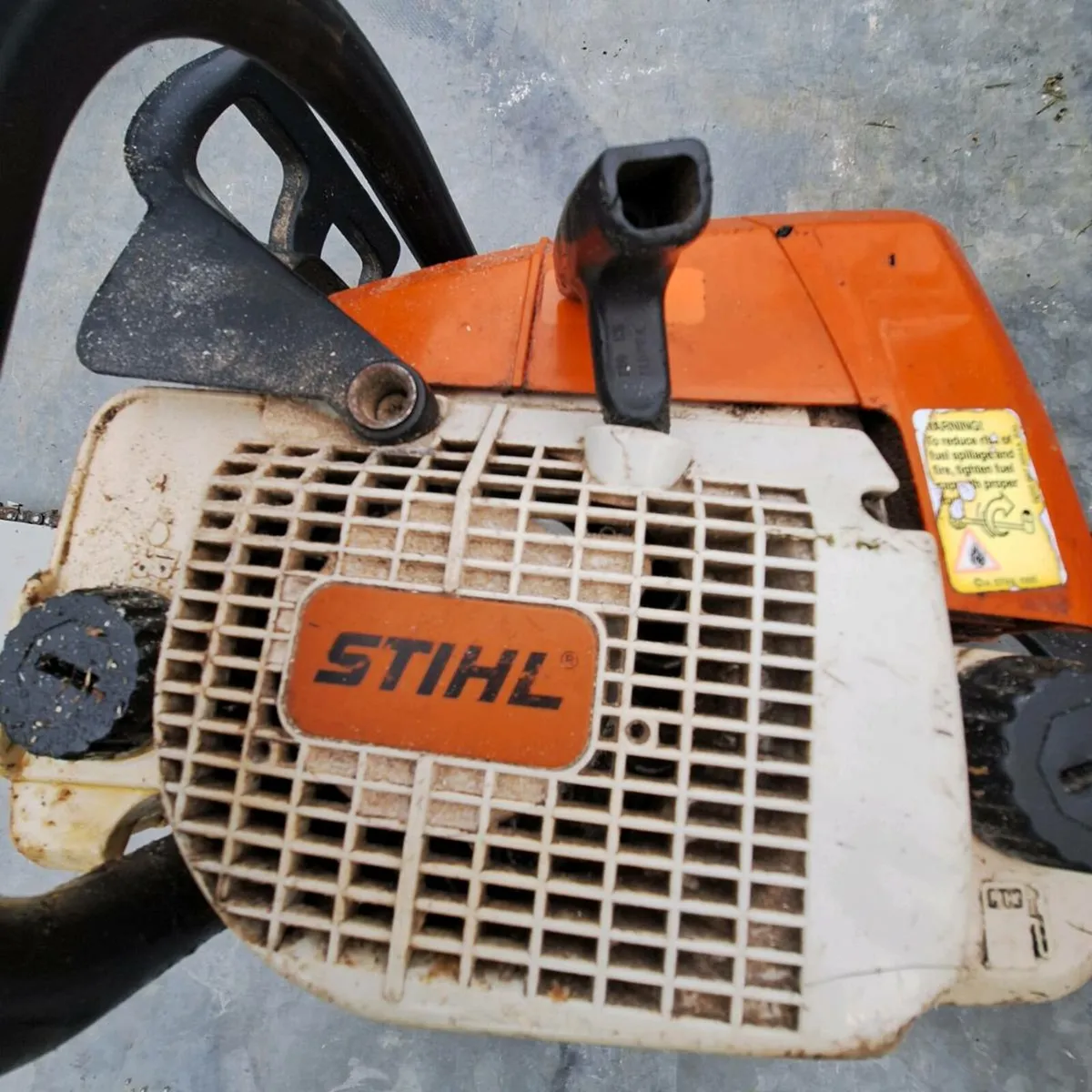 Chainsaws - Image 2