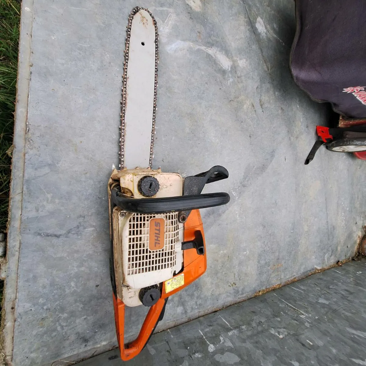 Chainsaws - Image 4