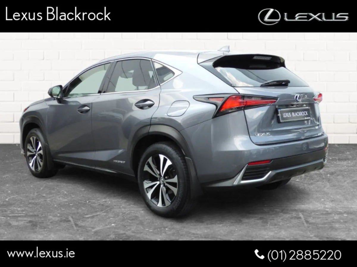 Lexus NX 300h Hybrid Dynamic FWD - Image 4