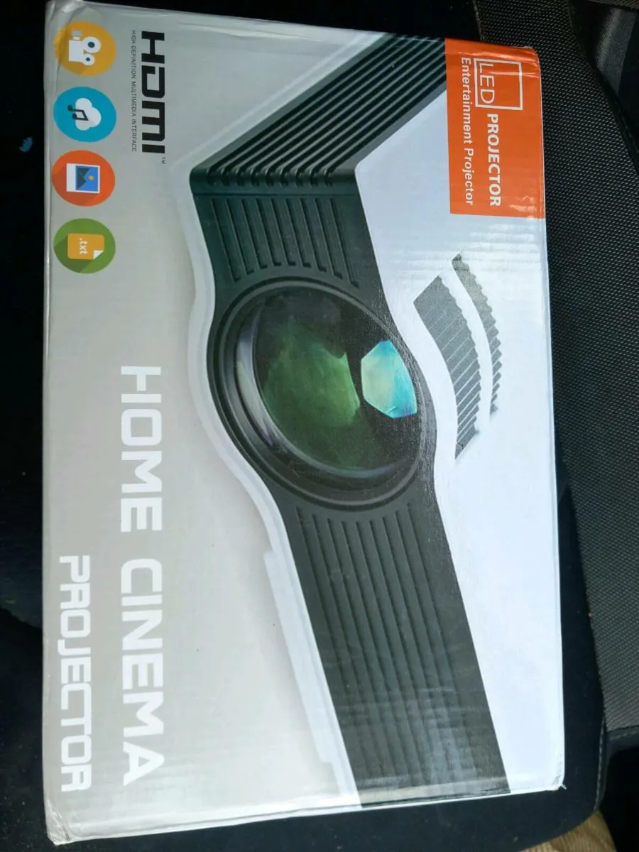 Home projector - Image 1
