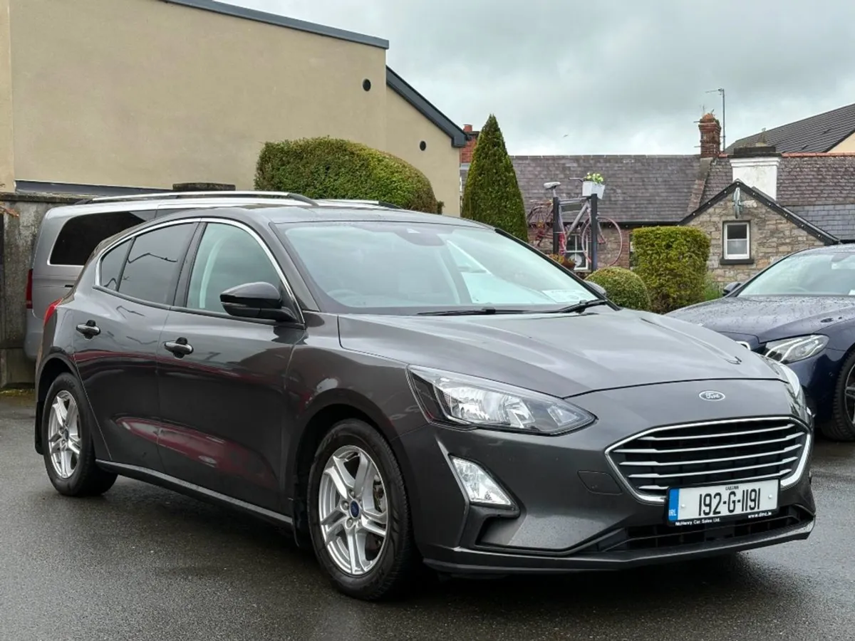 Ford Focus Zetec 1.5tdci 125PS 6spd 4DR - Image 3