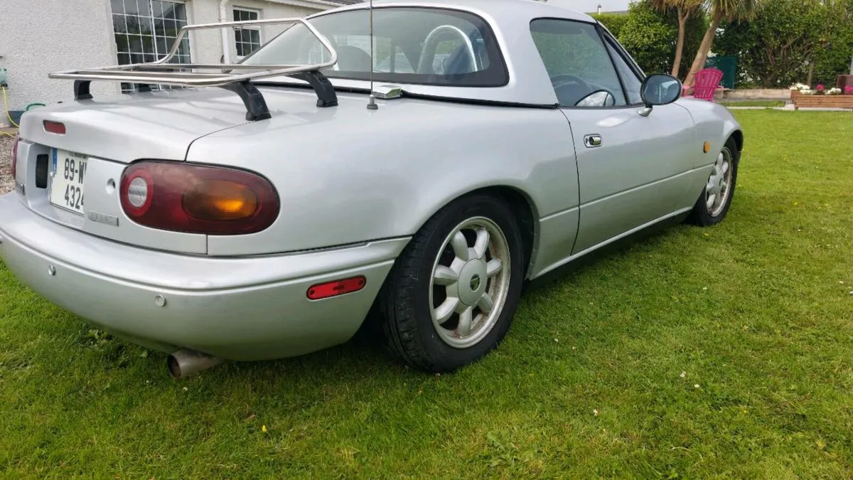 Car - Image 2