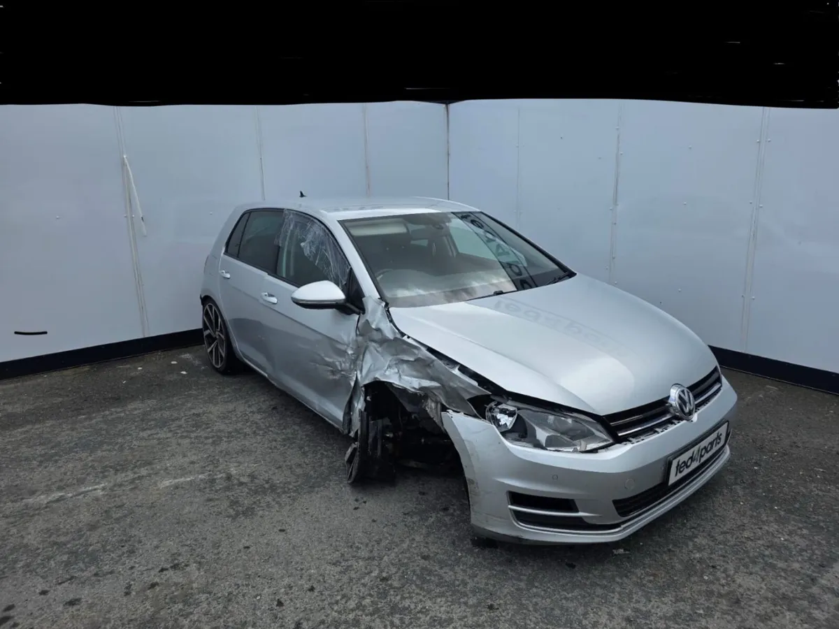 Volkswagen Golf gt tdi 2.0 diesel 6 speed breaking - Image 2