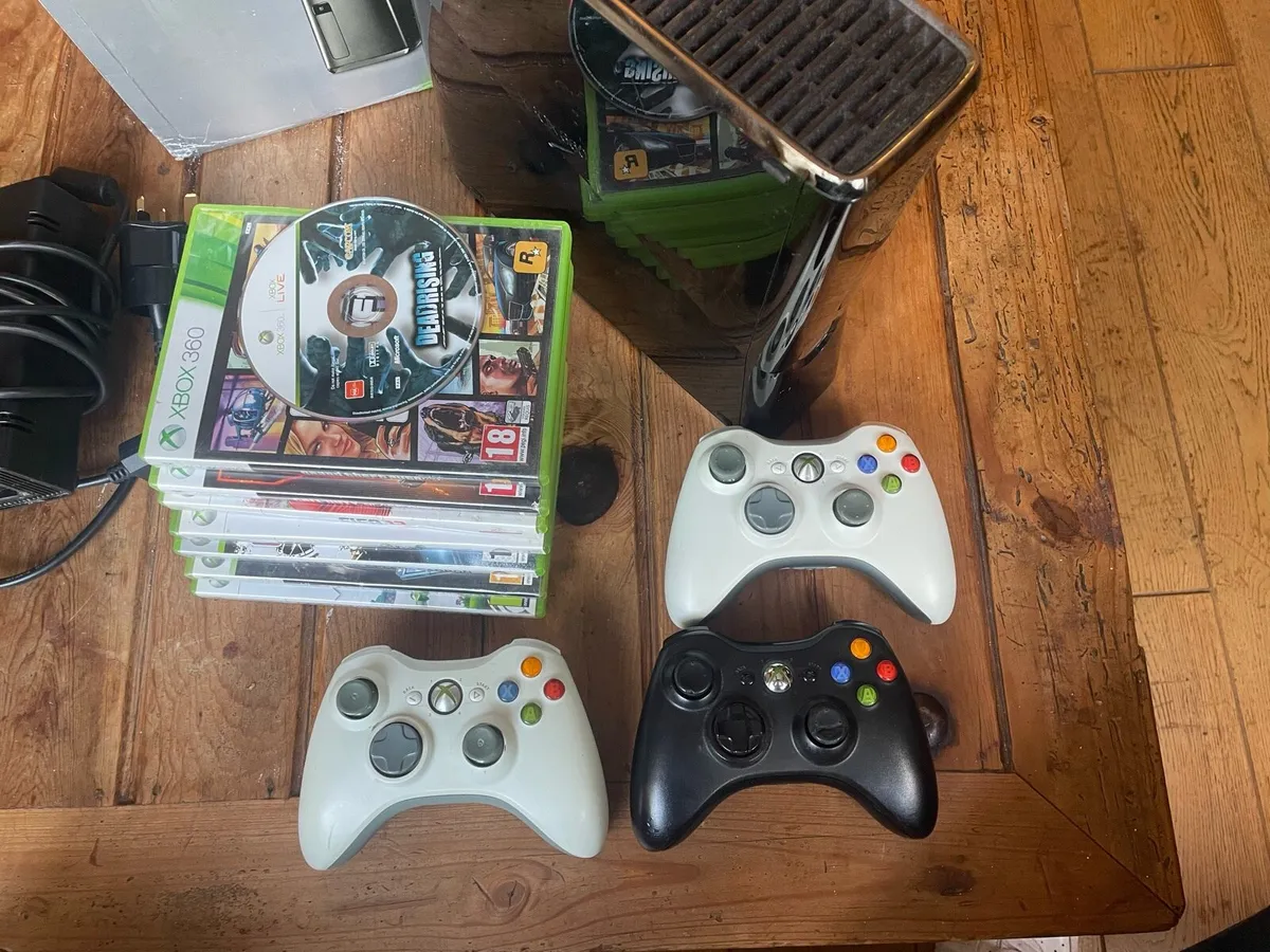 Boxed Xbox 360, 8 Games, 3 Remotes - Image 3