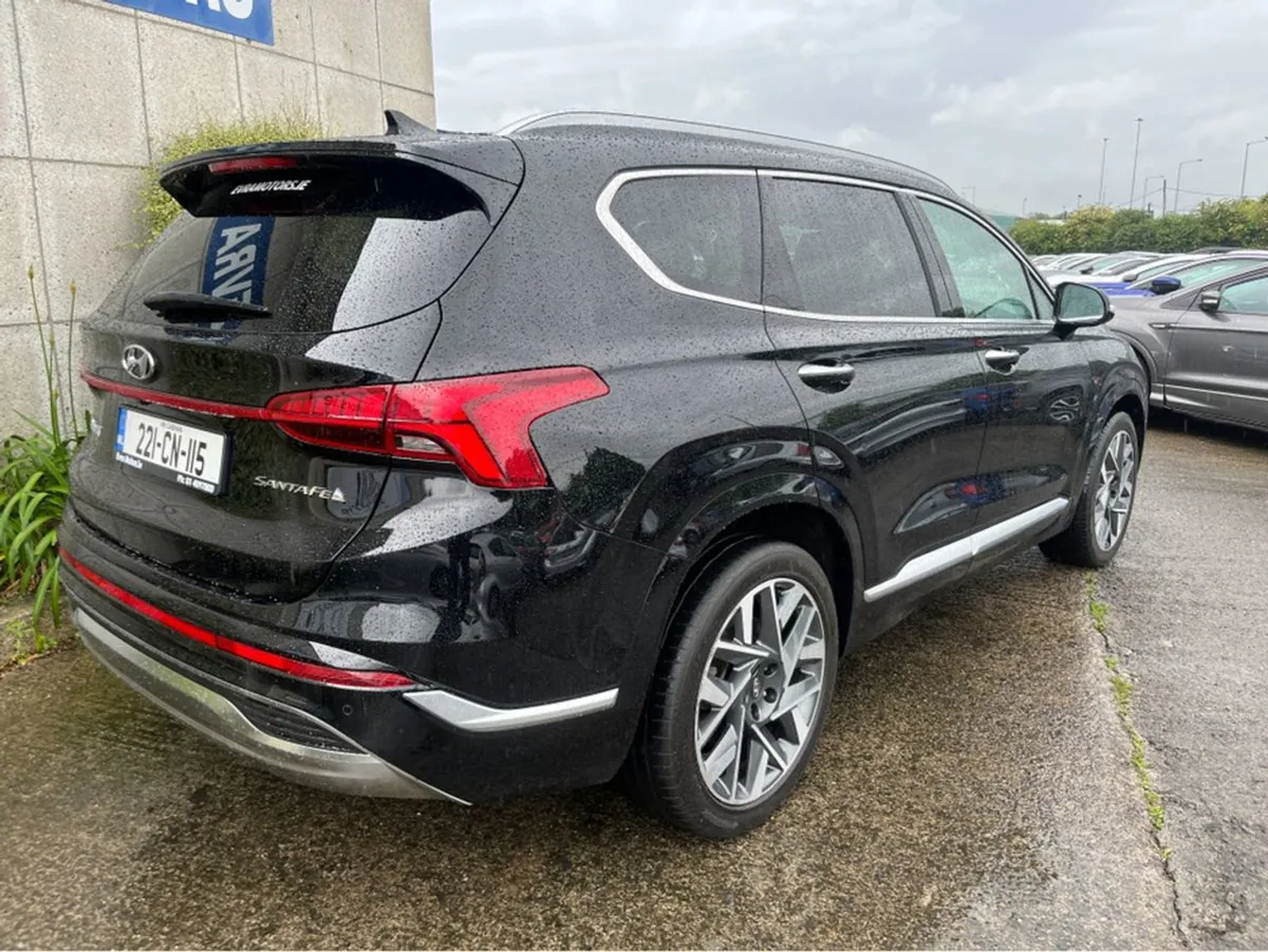 Hyundai Santa Fe 7 Seat Automatic Executive Plus - Image 4