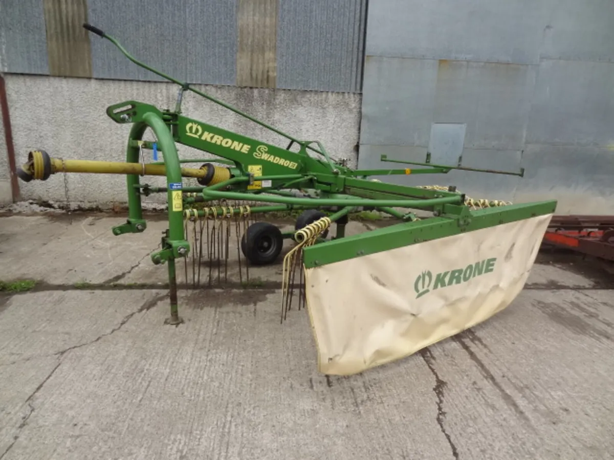 Krone Swadro 38 Single Rotor Rake - Image 1