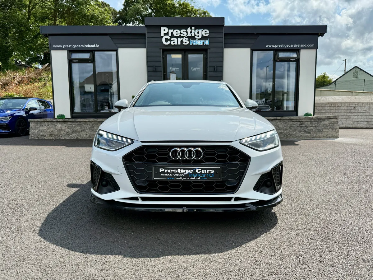 212 AUDI A4 AVANT 2.0 35 TDI S LINE AUTO,163 BHP - Image 2