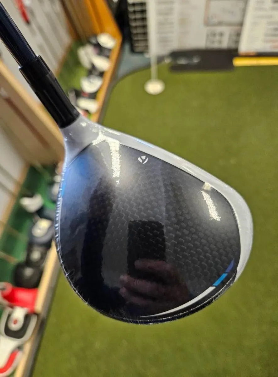 Brand New Taylormade Sim2 Max 5 Wood - Image 3